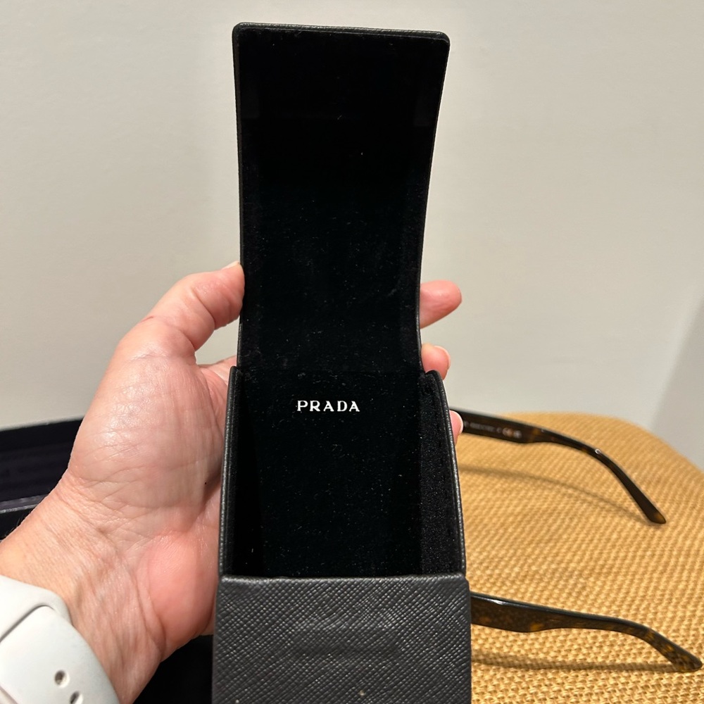 Prada Sunglasses. Pristine Condition. No Scratche… - image 6